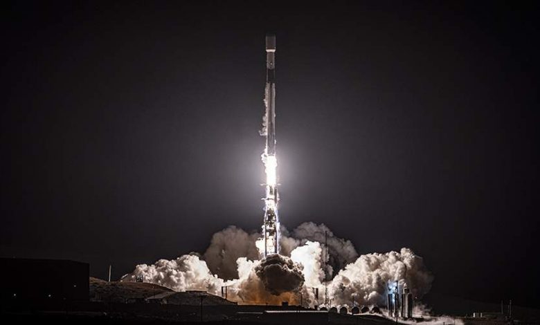 Фото - SpaceX запустила 34 микроспутника сети Starlink и спутник связи