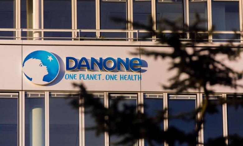 Фото - Danone планирует передать контроль над производством молочных и растительных продуктов в России