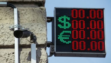 Фото - Экономист Разуваев предсказал курс доллара выше 70 рублей к концу года